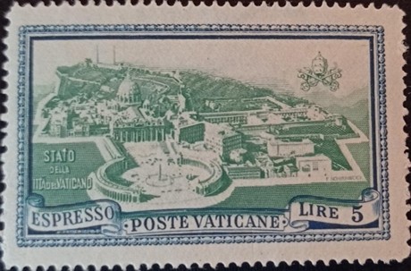 Vaticano (Y.T. Expreso 6)Año 1945, Grabado (48 x 30) mm[6]